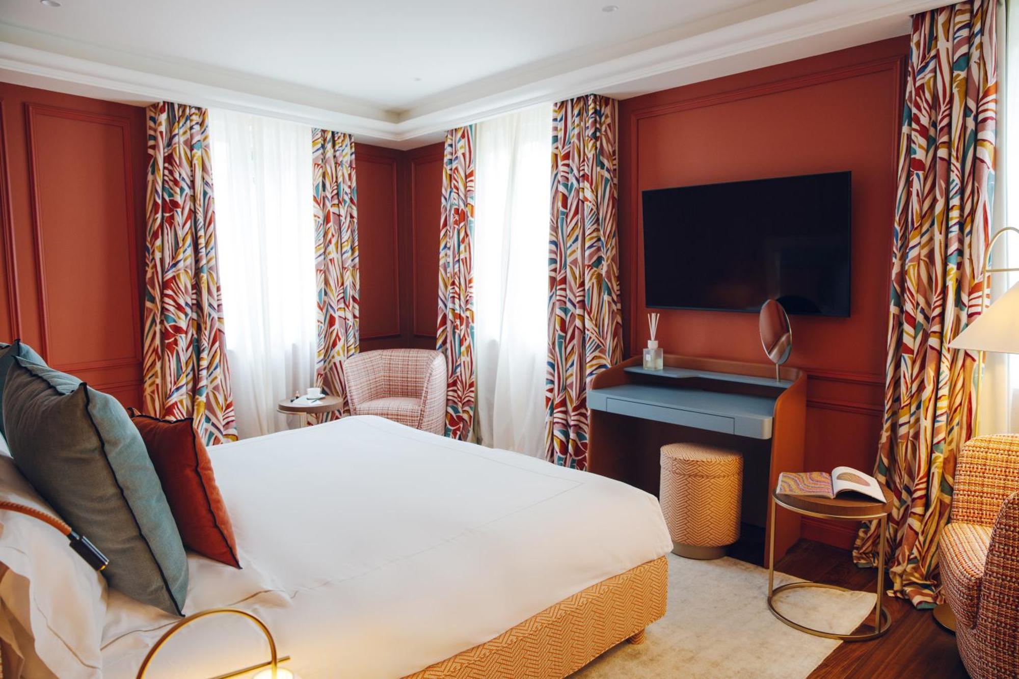 Deluxe Room,1540783864:JPEG